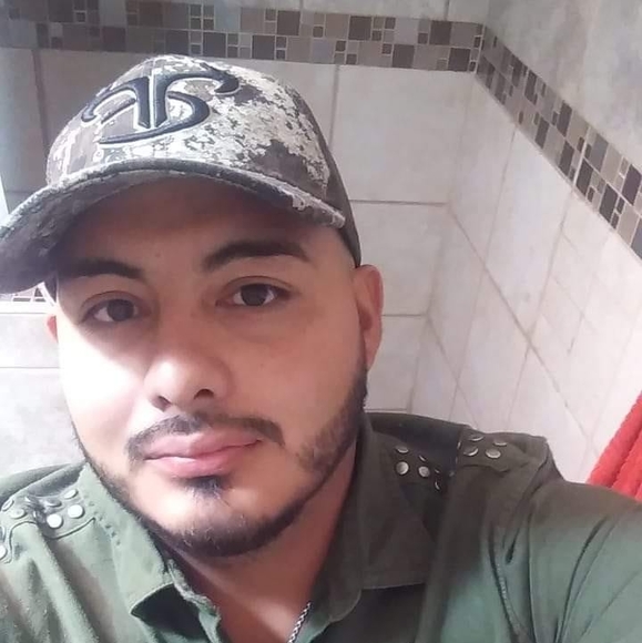 Meet your Posher, Maximo - Picture 1 of 1